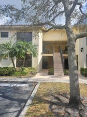 1522 LAKE CRYSTAL DR C, West Palm Beach, FL 33411