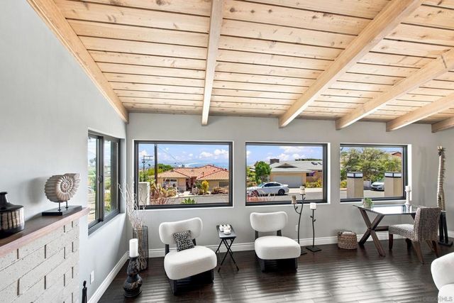 1044 Avenida Amantea, La Jolla, CA 92037