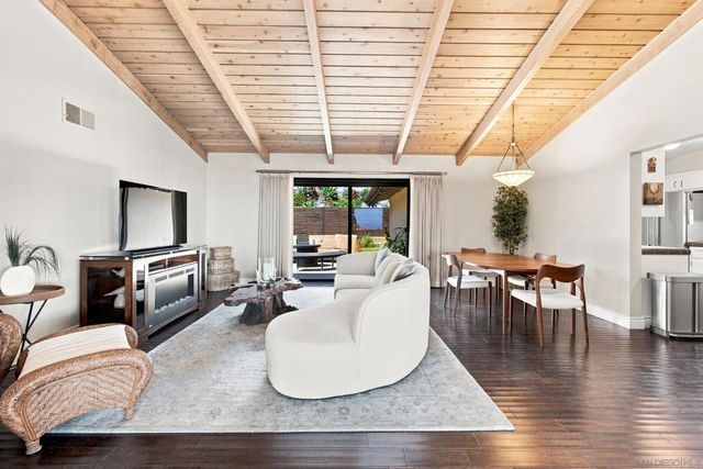 1044 Avenida Amantea, La Jolla, CA 92037