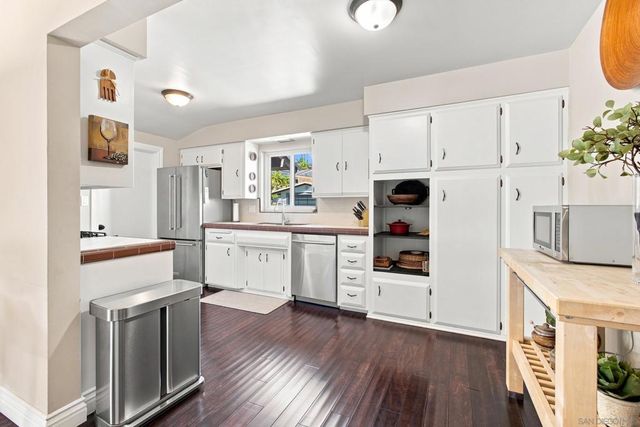 1044 Avenida Amantea, La Jolla, CA 92037