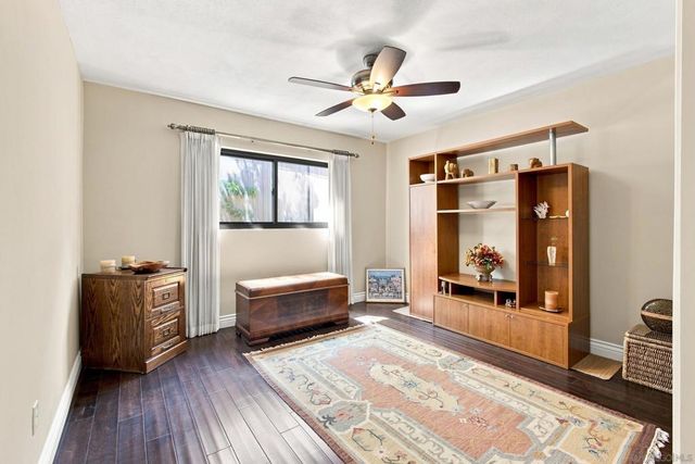 1044 Avenida Amantea, La Jolla, CA 92037