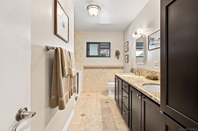 1044 Avenida Amantea, La Jolla, CA 92037