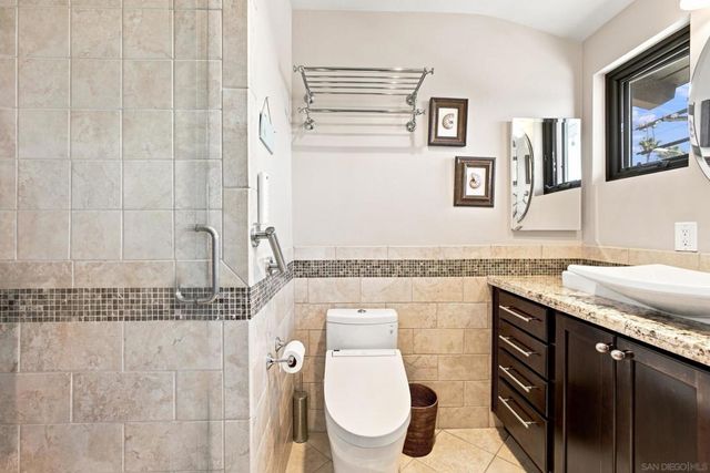 1044 Avenida Amantea, La Jolla, CA 92037