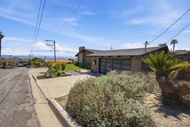 1044 Avenida Amantea, La Jolla, CA 92037
