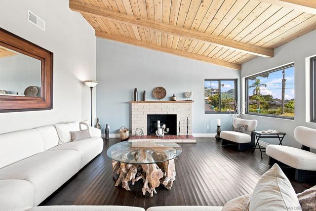 1044 Avenida Amantea, La Jolla, CA 92037