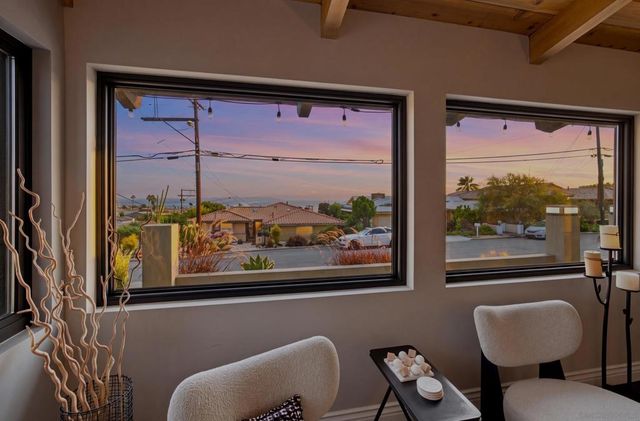 1044 Avenida Amantea, La Jolla, CA 92037