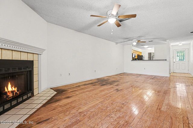 1604 ARCADIA Drive 108, Jacksonville, FL 32207