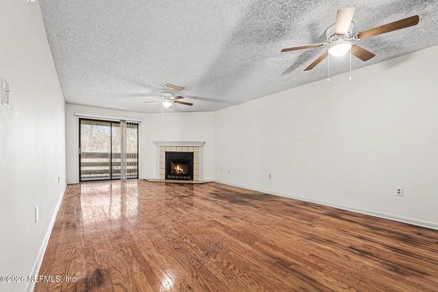 1604 ARCADIA Drive 108, Jacksonville, FL 32207