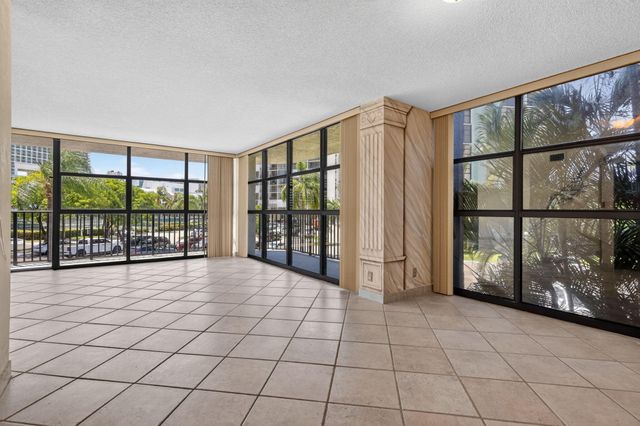 600 Parkview Drive 230, Hallandale Beach, FL 33009