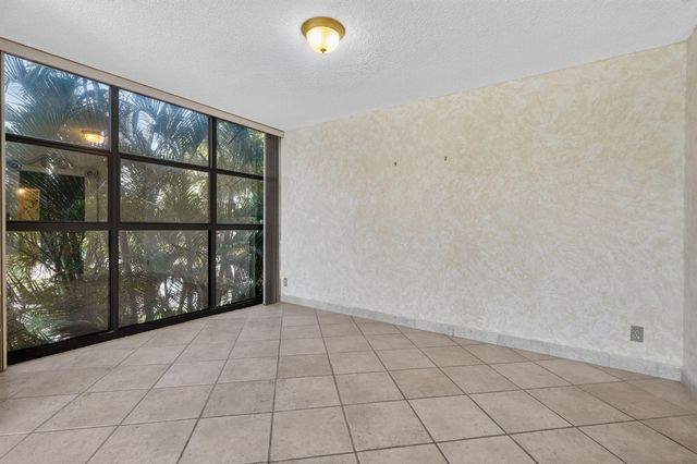 600 Parkview Drive 230, Hallandale Beach, FL 33009