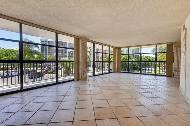 600 Parkview Drive 230, Hallandale Beach, FL 33009