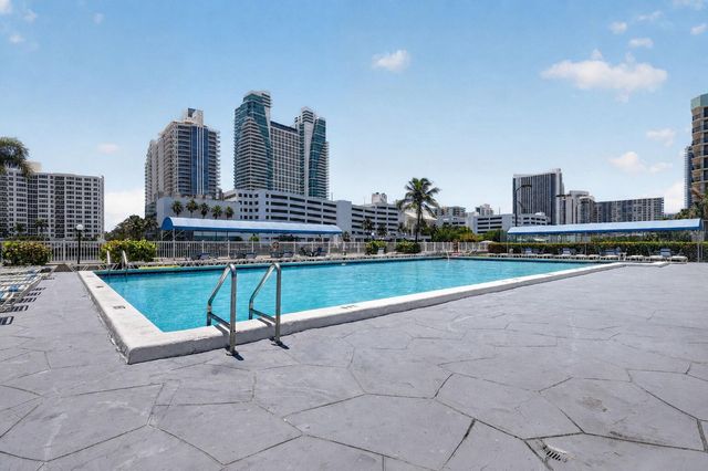 600 Parkview Drive 230, Hallandale Beach, FL 33009