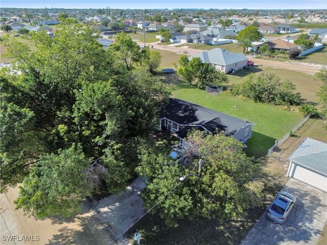 1210 NE 5th PL, Cape Coral, FL 33909