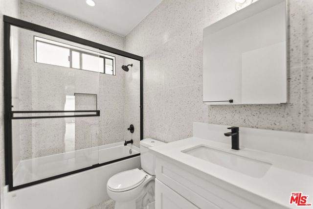 1264 9th Street B, Santa Monica, CA 90401