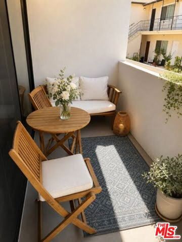 1264 9th Street B, Santa Monica, CA 90401