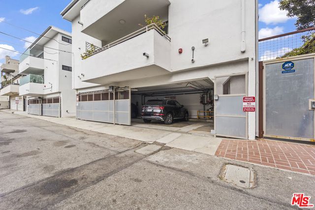 1264 9th Street B, Santa Monica, CA 90401