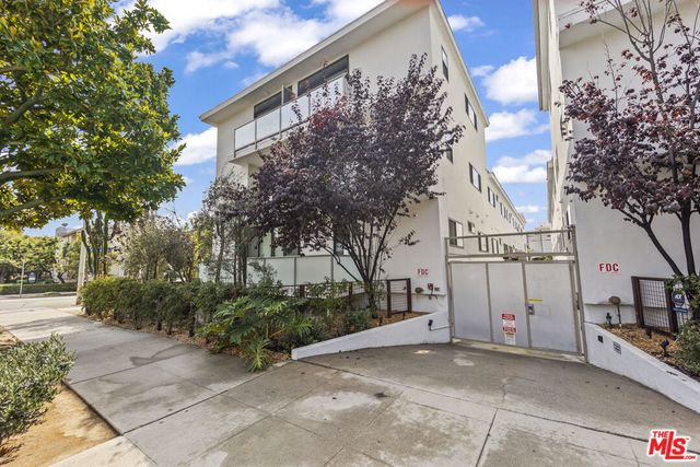 1264 9th Street B, Santa Monica, CA 90401
