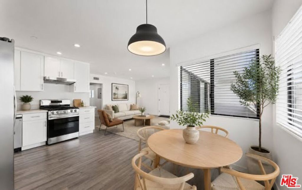 1264 9th Street B, Santa Monica, CA 90401