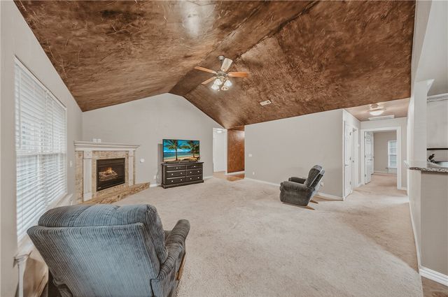 22 Dunstable Drive, Bella Vista, AR 72714