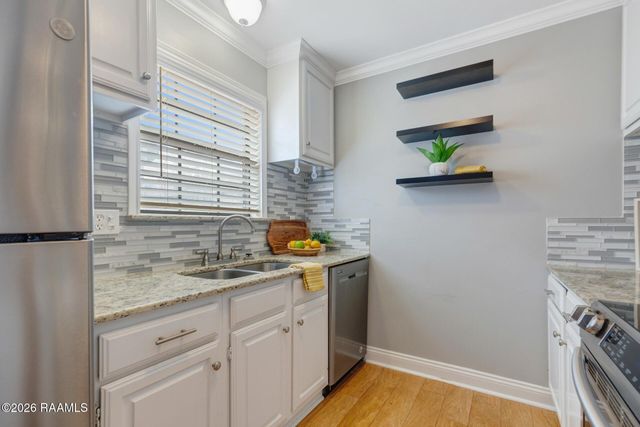 100 Winchester Drive 201, Lafayette, LA 70506