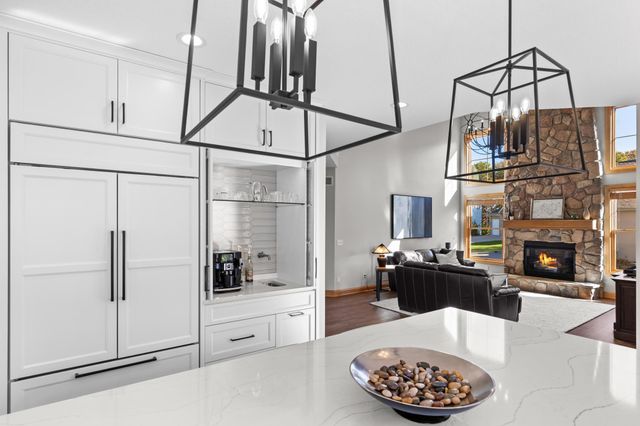 17179 Padons Drive, Eden Prairie, MN 55346