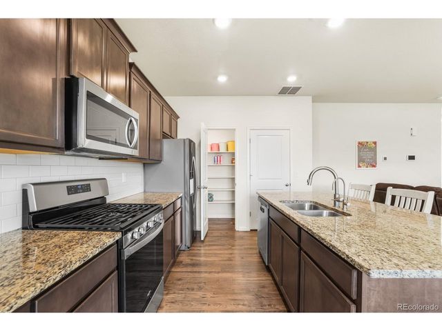 10380 Castor Dr, Colorado Springs, CO 80925