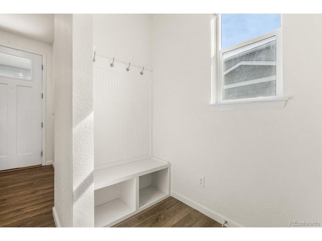 10380 Castor Dr, Colorado Springs, CO 80925