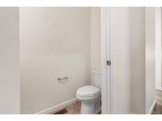 10380 Castor Dr, Colorado Springs, CO 80925