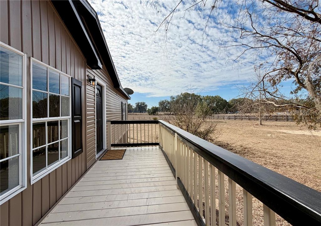 Image 3 of property listing at 2222 SE 150TH STREET, Summerfield, FL 34491