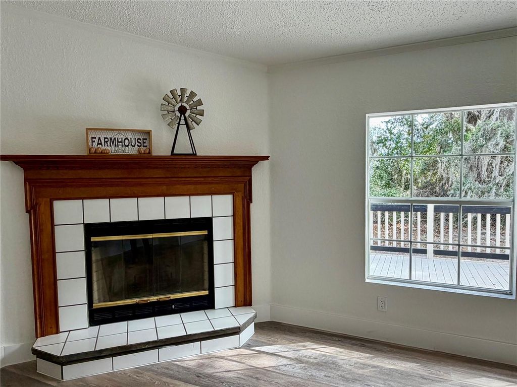 Image 8 of property listing at 2222 SE 150TH STREET, Summerfield, FL 34491