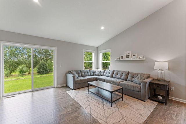 13800 Anderson Drive, Rosemount, MN 55068