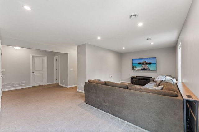 13800 Anderson Drive, Rosemount, MN 55068