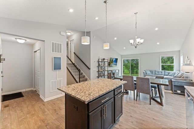 13800 Anderson Drive, Rosemount, MN 55068