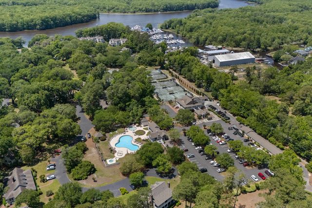 1406 Jasmine Ln., Murrells Inlet, SC 29576