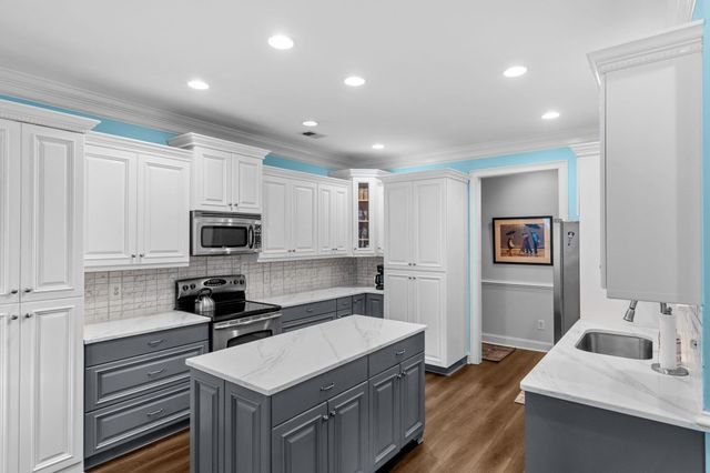 1406 Jasmine Ln., Murrells Inlet, SC 29576