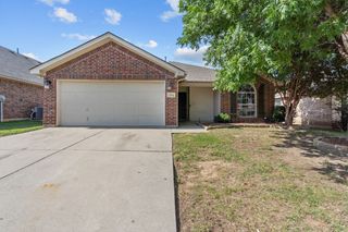 1224 Roping Reins Way, Fort Worth, TX 76052