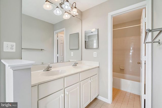 4175 BELL RIDGE CT, Chantilly, VA 20151