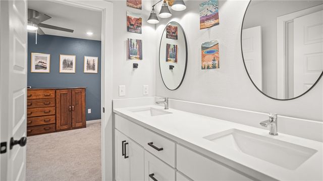 1441 Padova Avenue, Tontitown, AR 72762