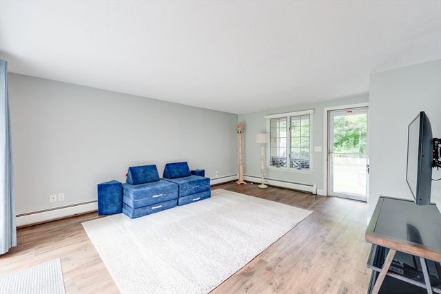 9 Branch Rd, Wilbraham, MA 01095