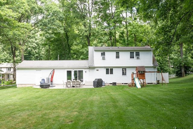 9 Branch Rd, Wilbraham, MA 01095