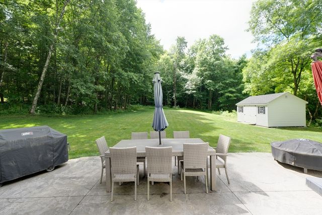9 Branch Rd, Wilbraham, MA 01095