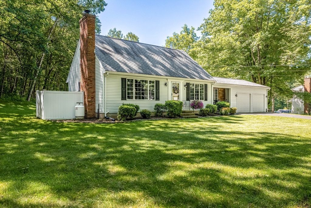 9 Branch Rd, Wilbraham, MA 01095