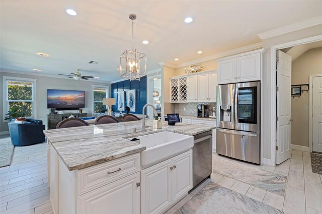 3624 5TH AVENUE NE, Bradenton, FL 34208