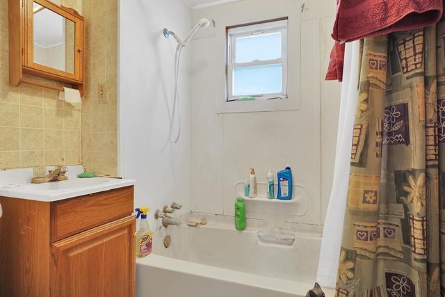 W179 W Lakeshore DRIVE, Burlington, WI 53105