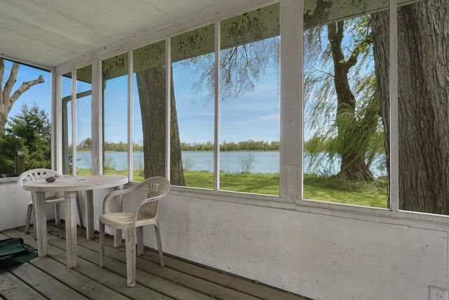 W179 W Lakeshore DRIVE, Burlington, WI 53105