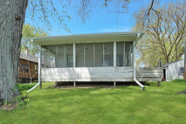 W179 W Lakeshore DRIVE, Burlington, WI 53105