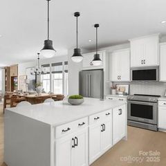 7009 Westrow Avenue 112, Charlotte, NC 28278