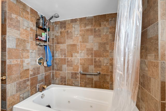 380 Bensley Avenue, Calumet City, IL 60409