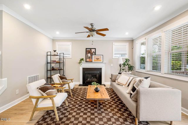 558 Boulder Point Drive, Chapel Hill, NC 27516