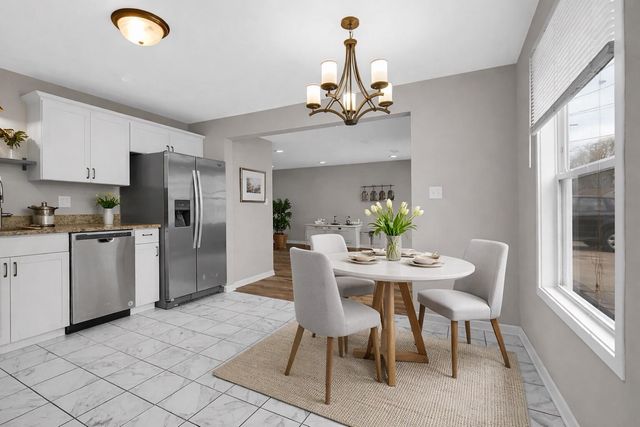 309 Michigami Trail, Porter, IN 46304